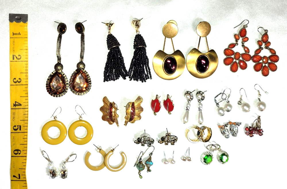 20 Pc Pierced Earrings Lot Pairs Mixed Modern Dangle Rhinestone Enamel Hoops Y2K